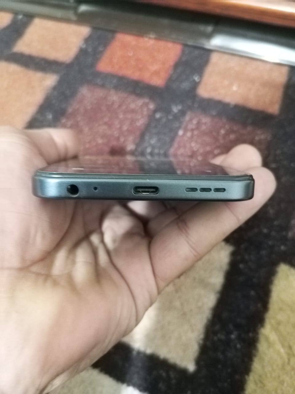 السلام عليكم.متاح تكنو سبارك40 c جهاز جديد كامل ملحقات مراوس بأعلى مواصفات مع الفرق ***********
