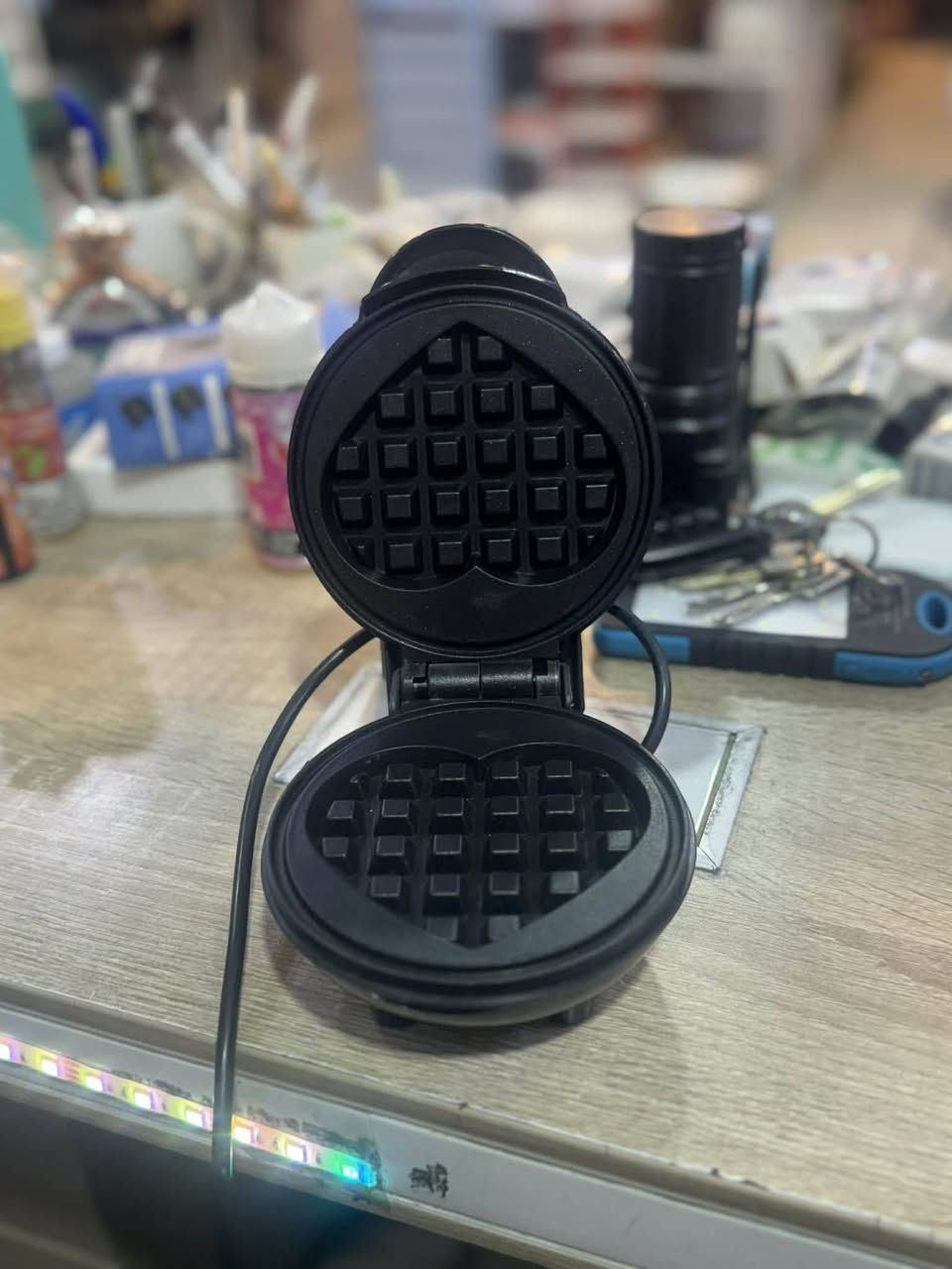 مجمع تجهيزات زمزم للفرفوري الاوربي
#اوربي_كل_احتياجات_بيتك
#كارتون_قطع_مشكل_من_كل_القطع_
#بأسعار_جدا_رخيصه
واسط -النعمانيه - جامع الحاج جلال - مقابل اعدادية سيد قاسم شبر 
موجود جمله _مفرد

للحجز مراسله صفحه


**إذا كنت صاحب هذا الإعلان وتريد حذفه لأي سبب، رجاءا أرسل رسالة إلى الدعم الفني**