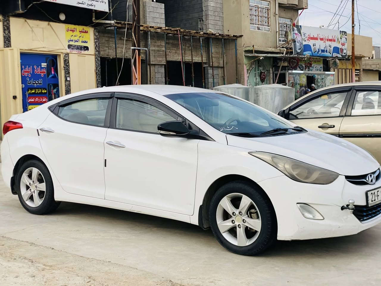 سلام عليكم النترا 2013 خليجي مواصفات معروفه السياره ضرره نص بوند وجوا المرايه مال جيهت السايق ضرر وباب الورا الي من جيهت السايق صبغ بدون ضرر وجاملغ شويه 
محرك 16 يعني 1600 تبريد ثلجج تتفى نار 🔥 مكان السياره موصل جانب الأيسر شرط التحويل 
لتواصل علا هاذا الرقم ***********
