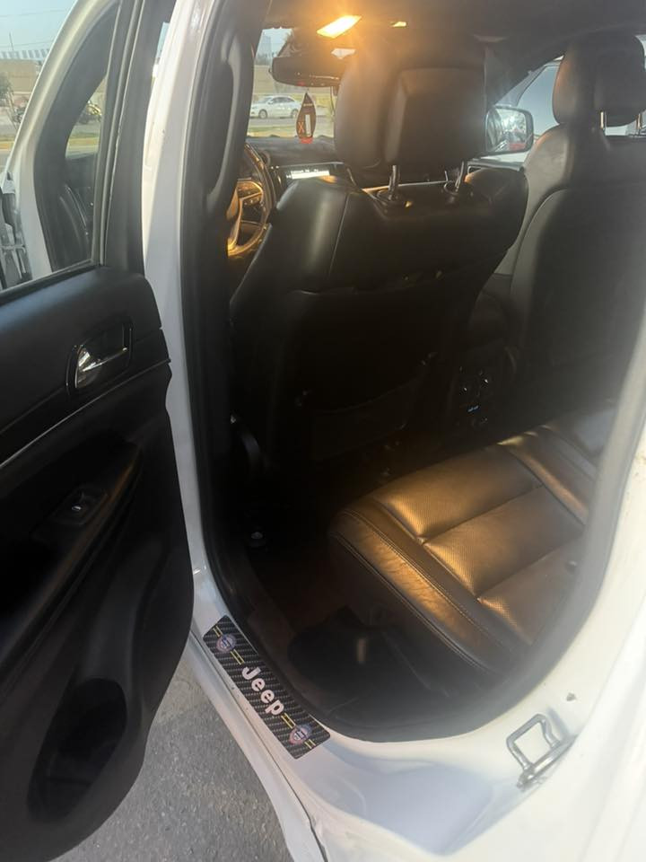 جيب شيروكي 2021 لمتدد  للبيع بيه قطع ابيع عام اكفل كير محرك تحويل فقط للاستفسار ***********
السعر 215مكان السيارة كركوك
