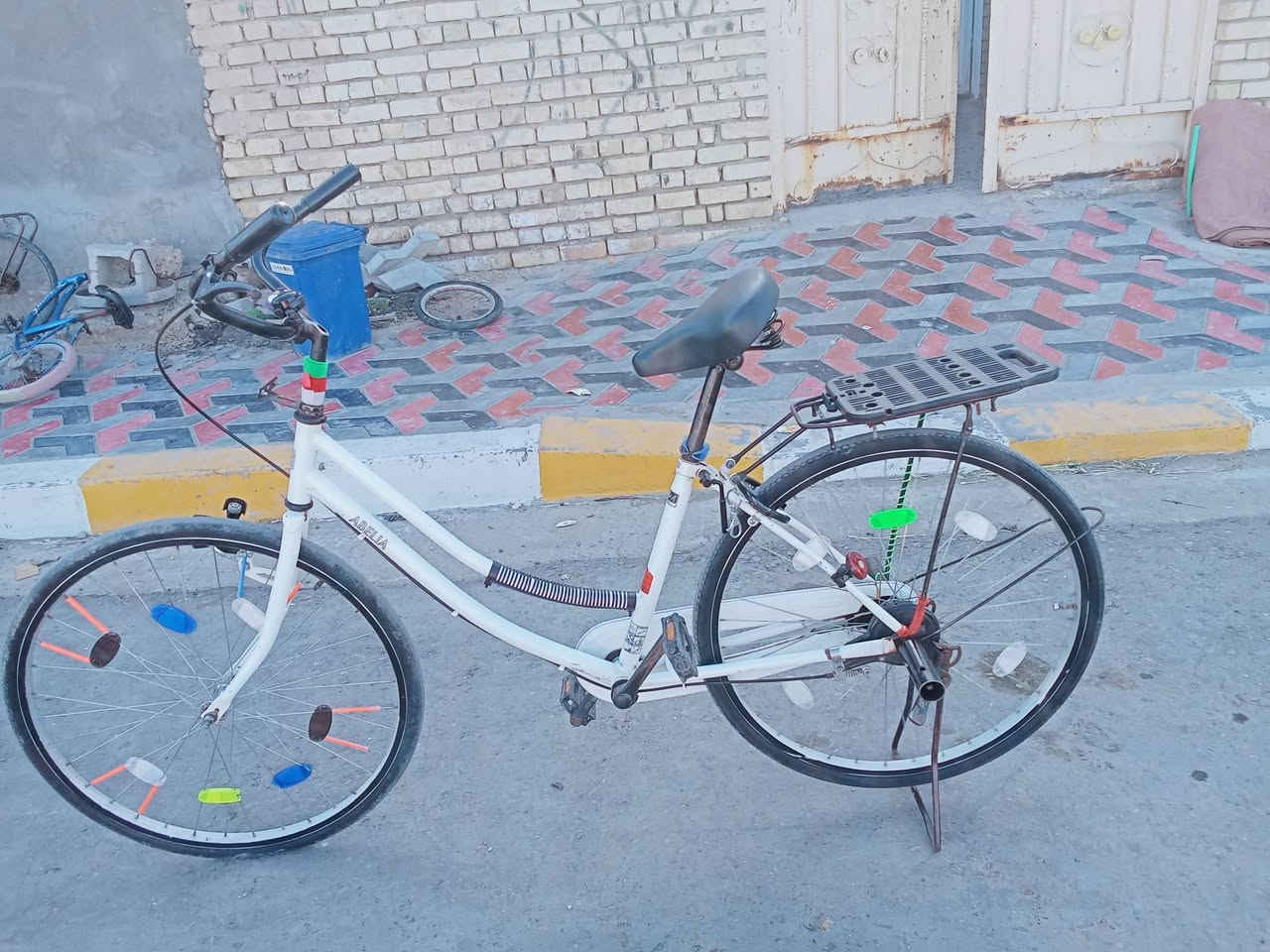 سلام عليكم بيسكل للبيع بيسكل مال باله موديل 2019بيسكل نظيف حيل صالي 4اليام من مطلعه من أبو قاسم سعره 130وبيه مجال ......خاص مفتوح .....


**إذا كنت صاحب هذا الإعلان وتريد حذفه لأي سبب، رجاءا أرسل رسالة إلى الدعم الفني**