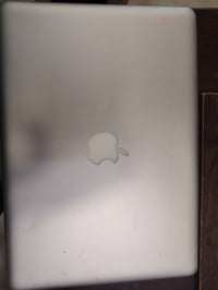 MacBook Pro • انتل P8600 • رام 4جيجا
