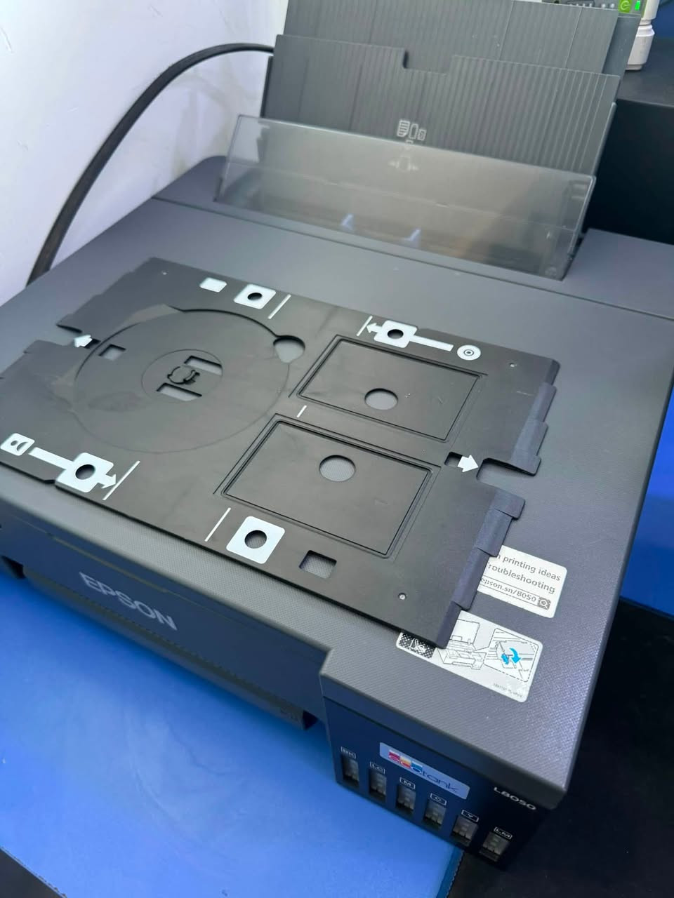 طابعة epson l8050 مستخدم للبيع 
نضافتها مثل ماشوف بالصور الطبع مالها حلو احبار تانك مفول 
بسعر 375 الف 
اتصال او واتساب 
***********
