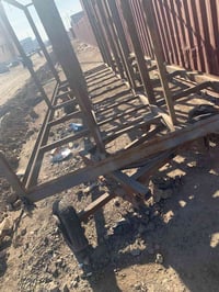 للبيع عربانه مصمم ع شكل12 تواليتات تفيد اصحاب المواكب  طول العربانه 6 ...