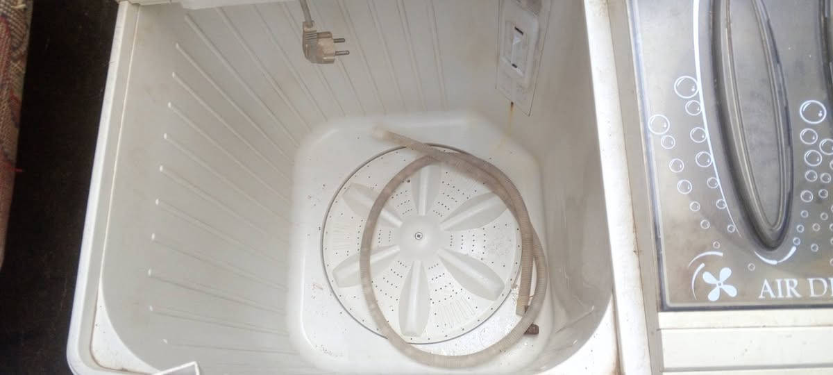 غسالة للبيع نضيفة شغالة 60 وبيهة مجال راسلني خاص


**إذا كنت صاحب هذا الإعلان وتريد حذفه لأي سبب، رجاءا أرسل رسالة إلى الدعم الفني**