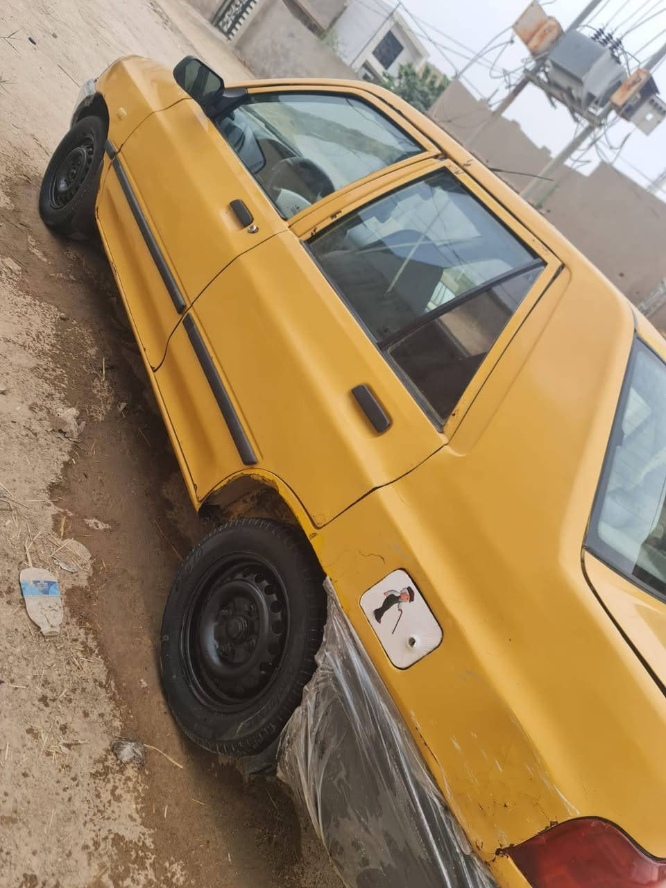 سايبا 2015 رقم قادسيه الماني مداور ثاني يوم بيها الجاملغ الخلفي بي ضربه بسيطه ومصلحه مكينه بيها خيط بخار كير مكفول حداديه وسط كهربائيات جاهزه لايتات عالي وناصي اشاير بك لايت كله شغال غرفتها كلش نظيفه مسجل بلوتوث تبريد منظومه جديده بيها خياسات بسيطه مامصلحه السياره نظيفه وكشرها حلو للبيع السعر 25 وبيها مجال للاستفسار اكثر الاتصال على الرقم ***********مكان السياره ديوانيه ديوانية, القادسية
