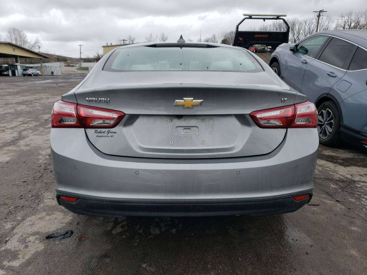 السلام عليكم
ماليبو 2023  
محرك 1500 تيربو  فول عدا السلايد 
ماشية 30 ميل 
الحادث موضح بالصورة بارد بالمدكر الأمامي وبارد قليل بالمدكر الخلفي فقط كفالة من الصبغ والتبديل والغرق ليبل واحد
المواصفات ؛
تبريد قطعتين + منفصل مناخي
رادار امامي 
مانع اصطدام  
تحديد مسار 
توقف ذاتي 
كشنات جلد بيجي
تدفئة + تبريد كشنات 
خزن وضعيات كشن السائق 
سايد بريك بصمة 
سستم صوت شركة ( Base )
ويل رياضي حجم 19
شحن لاسلكي 
كار بلي + اوتو بلي لاسلكي 
تعتيم ذاتي للمراية الخلفية 
كامرة خلفية محيطية 
بصمة دخول ذكي 
تشغيل عن بعد
تدفئة ستيرن 
مثبت سرعه 
اوتو ستوب 
نضام قيادة سبورت + عادي 
دشبول وشاشة اعطال ديجيتال
لايتات LED خلفي وامامي تحكم ذاتي 
اوتو ستوب وحساسات أمامية وخلفية

السيارة جديدة ما تصرف عليها اي شي
رقم بصرة معوقين مرقم وكامل وتستلم وكالة عامة للمشتري 
السعر 155
للاستفسار ***********
