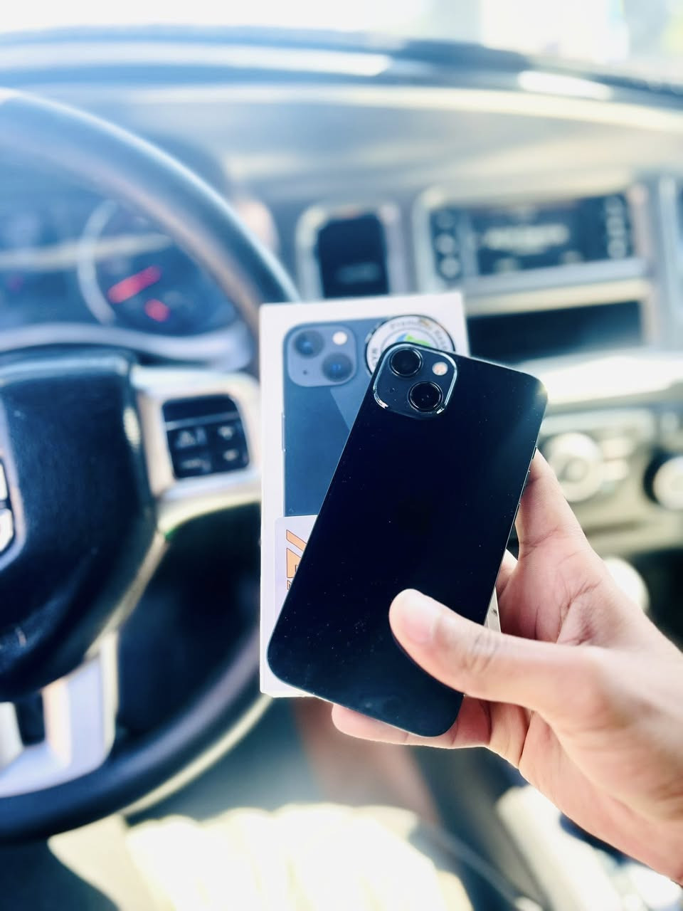 ايفون 13كامرتين بعده بضمان الشركه
شرق اوسط AA/A

ذاكره 128

بطاريه 98

ع الشرط لا مفتوح ولا مبدل بي شي ما بي ولا زلخ 

سعره 550

***********اتصال واتساب☎️
