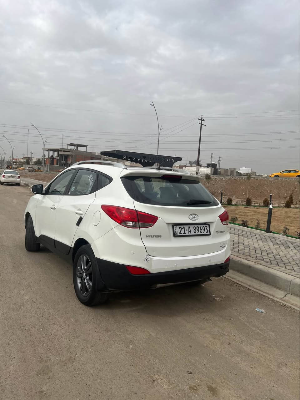 بسم الله الرحمن الرحيم 
هونداي توكسان موديل 2011سعر 140$
كيرو محرك شرط ماشي 135كيلو متر حقيقي 
رقم جديد مابي كوبون ممتلعين بعد 
أربع تايرات جديد 
ماشاءالله كلش حلوه سه ياره بل باكيت
بيها شبرين سبغ مكانين بارد فقط بدون دواخل شرط 
مواصفات فول فول 
دبل بانوراما 
شاشه جبير 
كاميره دوار حساسه خلفي
أشاره بل مرايه 
داخل لونين 
بعد مواصفات معروف 
عنوان كركوك شوراو 
رقم هاتف 0️⃣7️⃣7️⃣5️⃣9️⃣6️⃣2️⃣7️⃣7️⃣0️⃣3️⃣
0️⃣7️⃣5️⃣1️⃣8️⃣7️⃣7️⃣0️⃣3️⃣9️⃣6️⃣
اخوان كلشي كاتب بل منشور إذا مايعجبك كول يالله كركوك, العراق
