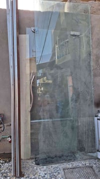 باب مع جامة جانبية للبيع مع الملحقات التواصل 07726134735