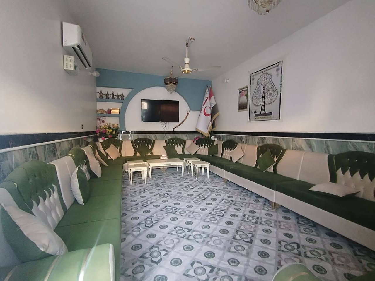 بيت للبيع  مجمع بيتي الثاني سند حر. 235متر. ركن علساحه 6غرف نوم شارع 15 شغل جناي السعر خاص ***********
