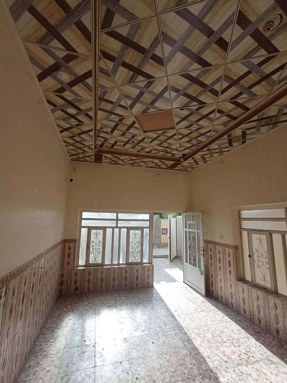 اللهـــــــم صـلِّ علـــــــى محــــمد وآل محــــــــمد 
دار للبــــــــــــــــيع المســـــــــاحه 130م 

                     طــــــــابــــــــــو زراعــــي سنـــــد 25

تــــحـــويــــل مـــــــبــــــاشـــــر بـــــأســــــم المـــــــشــــتــــــري
                          
                   طابـــــــــق واحـــــــــــــد 

غرفـــه نوم وكلـــــــدور وستقــــــبال ومطبــــــــخ  

ومجمــــــــع صحيـــــــــات وبيــــــتونـــــــه 

عنـــــوان  حـــلــــه قــــــــرب العـــــلويـــه شــــريــــفــه ع قــــــرب فــــــــرن صـــمـــون الشـــــمـــــس 40مـــتــــــر عـــن الشــارع

اتــــــــــرك تعلـــــــــــق ويــــــــتم الـــــــرد خــــــــــــاص او اتصــــــــال ***********

                              ملاحــــــــــــــضه                            

عنــــدك عقــار اتريـــــــد اتبيعـــــــعه او اتأجـــــــــره طــــــــابو صـــــــــرف او طابــــــو زراعـــــــــي مراســــــــلت الصفحـــــــه او اتصــــــــال  ***********
