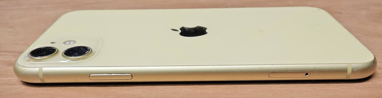 ايفون ١١ العادي شرق اوسط ذاكرة ١٢٨ بطارية ٨٩ مرفوعة كارتونة موجود مراوس او بيع سعر ٢٧٥
***********
