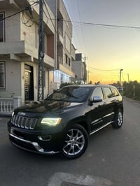 للبيع جيب سومت 2016  كلين تايتل 3 شاشات  وجكات فول دواخل جوزي طوخ  مكف...