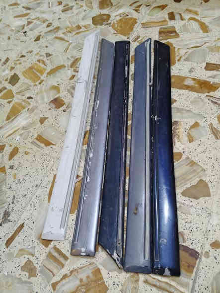 السلام عليكم غراض النترا دمعه للبيع عنوان بغداد مدينه الصدر هذا رقمي ***********
