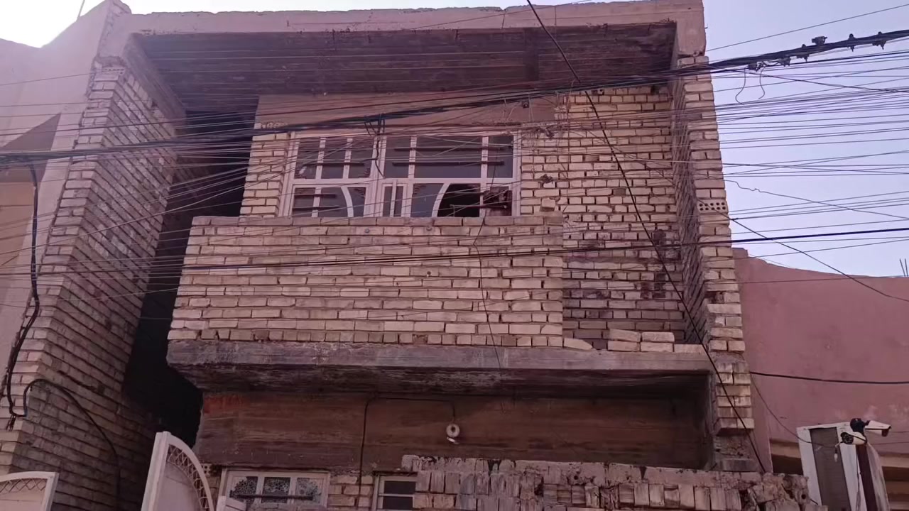 سلام عليكم بيت لبيع بحي رقيه قرب اسواق جدو الستفسار ***********
