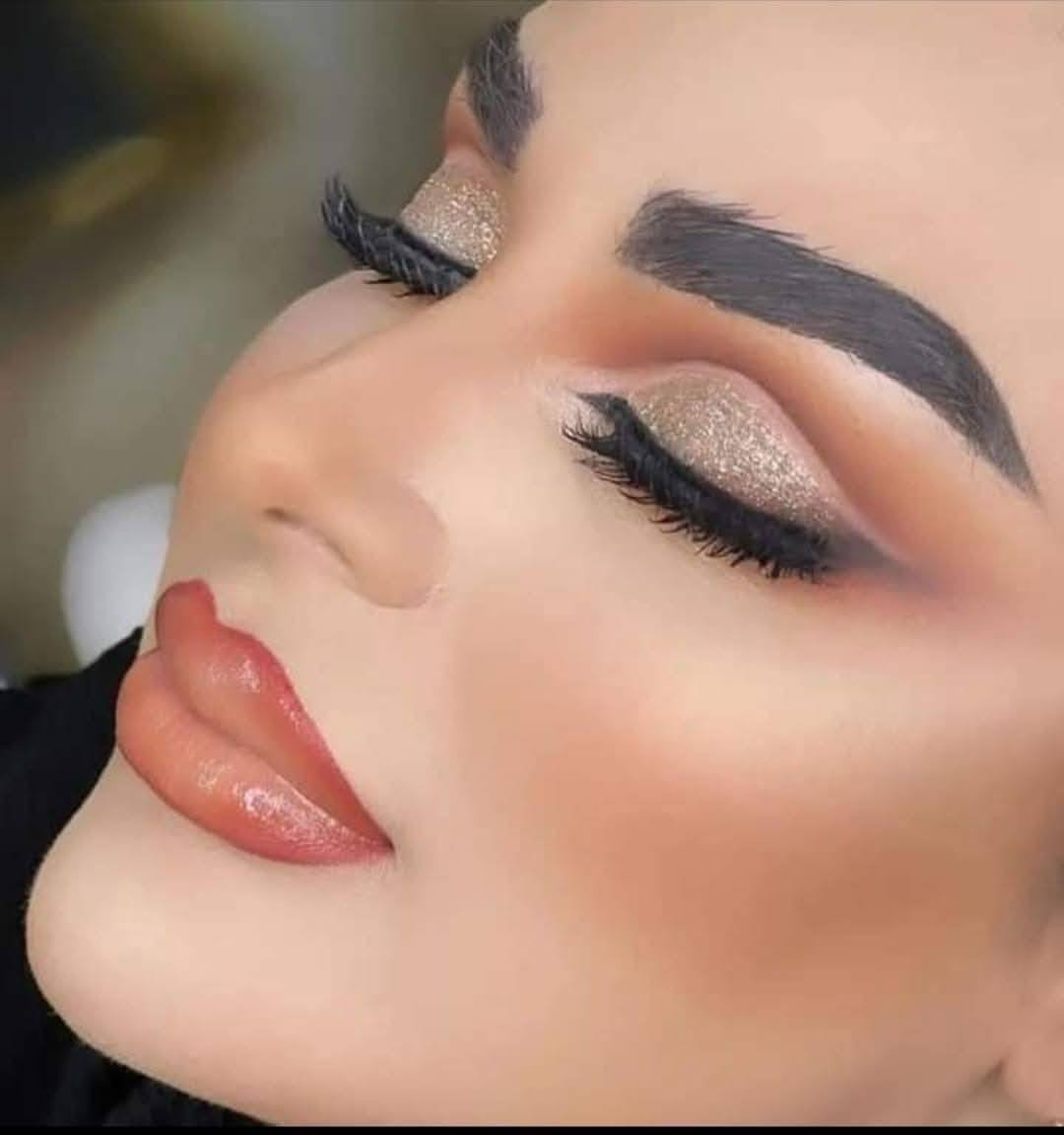 لكِ سيدتي ❤️
🧚‍♀️ عروض راس السنه من صالون ليان بيوتي 🧚‍♀️
📍 الموقع: كربلاء شارع السناتر 
داخل مجمع الساعاتي الطابق الاول مقابيل توت فريش .......
📞 للحجز والاستفسار 
🍒 خدماتنا المميزة 🍒
🍒صبغ وميش الشعر:
ميش شعر قصير ولادي 10
ميش شعر حد الكتف 15
ميش شعر تحت الكتف 20
ميش شعر وسط الظهر 30
ميش شعر نهاية الظهر 40
🌟🍒صبغ وتوحيد لون الشعر:
صبغ وتوحيد لون الشعر ولادي 10
صبغ توحيد لون الشعر حد الكتف 15
صبغ توحيد لون الشعر تحت الكتف 20
صبغ توحيد لون الشعر وسط الظهر 25
صبغ توحيد لون الشعر نهاية الظهر🍒 40
🍒 تسريح الشعر:
تسريح شعر ولادي  20
تسريح شعر حد الكتف  30
تسريح شعر تحت الكتف 40
تسريح شعر وسط الظهر 50
🍒 خدمات الرموش:
رموش كاملة  25
رموش طرفية 20
رموش طرفية ثلاثي10
🍒عروض العرائس:
عروس تسريحة ومكياج + يوم واحد وشسوار هدية مرافقه للعروس 75

عروس تسريحة ومكياج حنة وعرس يومين 150
تسريحة ومكياج مدعوة. 25
عروس عقد مكياج وتسريحة  40
🍒 خدمات التاتو🍒

تاتو سكس دي 30
تاتو بلوك  20

تاتو شفايف وتوريد 25
تحديد شفايف  15
🍒 الوشومات باانسب الاسعار 
وشم صغير (من 10 فمًا فوق حسب الحجم)
القص7
شسوار: 5
 الشعر الطويل يختلف سعر 

حفافه وجه  7
صبغ الحاجب هدية
تنظيف بشرة عادي: 5

تنظيف بشرة ملكي بالهايدروفشل والماسكات: 10
🍒لا تفوتوا الفرصة🍒

للحجز والاستفسار راسلونا واتساب 
***********
***********
