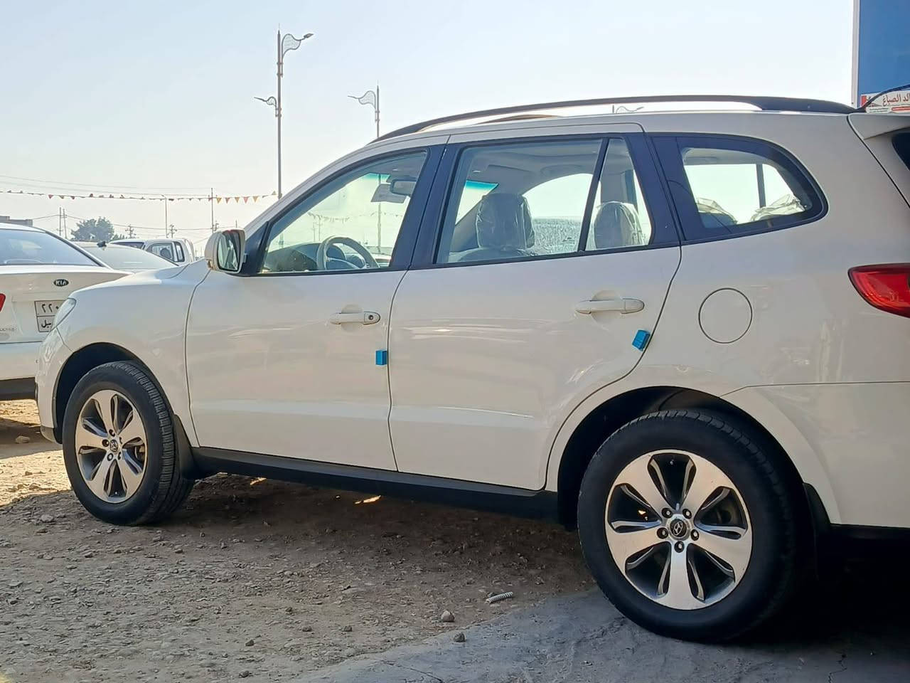 سنتافيه 2012 رقم اربيل وكاله تحويل حاضر مكينه ٤ جديدة فتحه مرايات شفط اشاره السيارة جاهز بدون صبغ مكفوله بيه شويه بارد فقط فول مواصفات ماعده البصمه مكان السيارة الصويره السعر 150 بيه مجال للستفسار اتصال على الرقم. *********** بي واتساب
