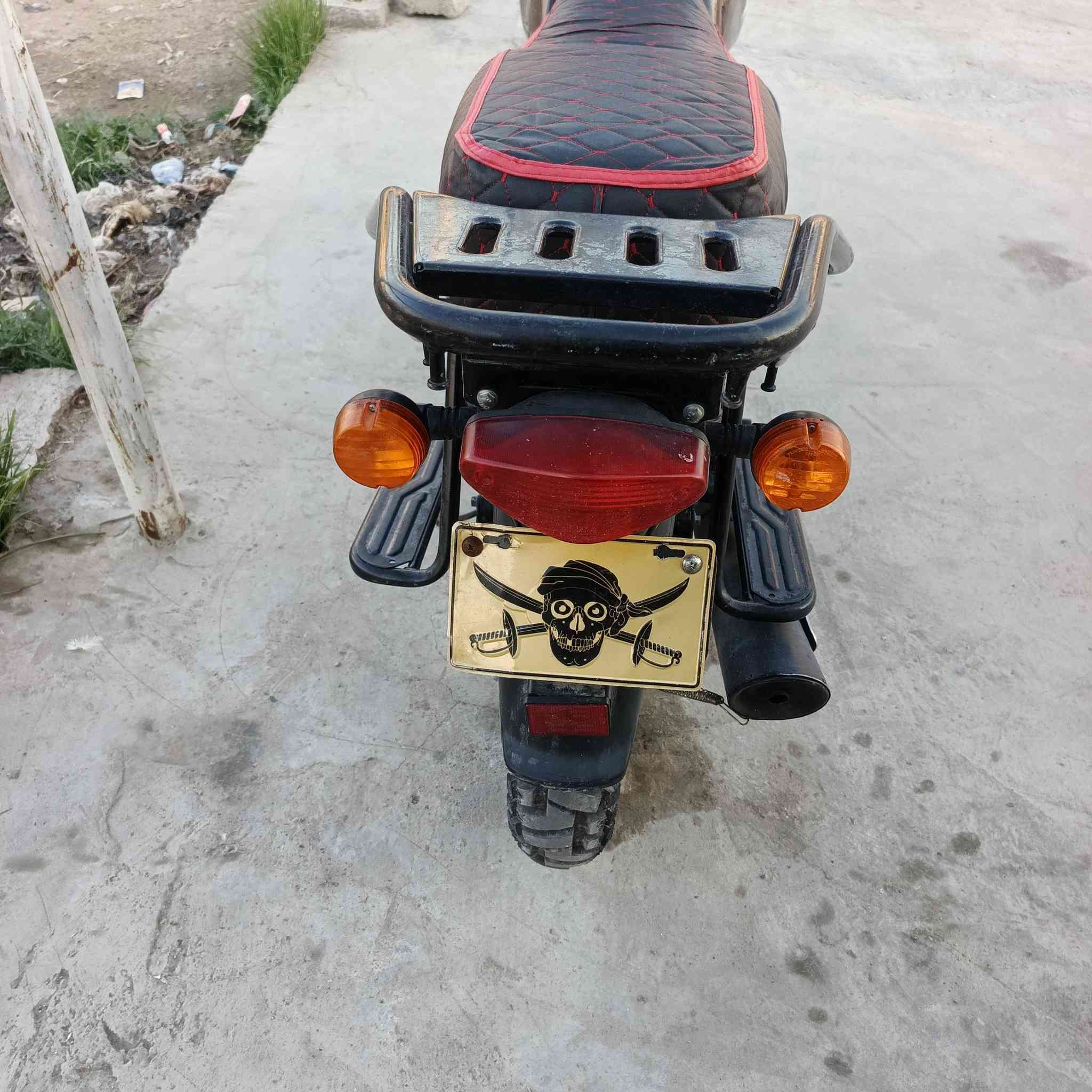 سلام وعليكم دراجة بوكس البيع موديل 21 سعر 850 بيهة مجال ***********
