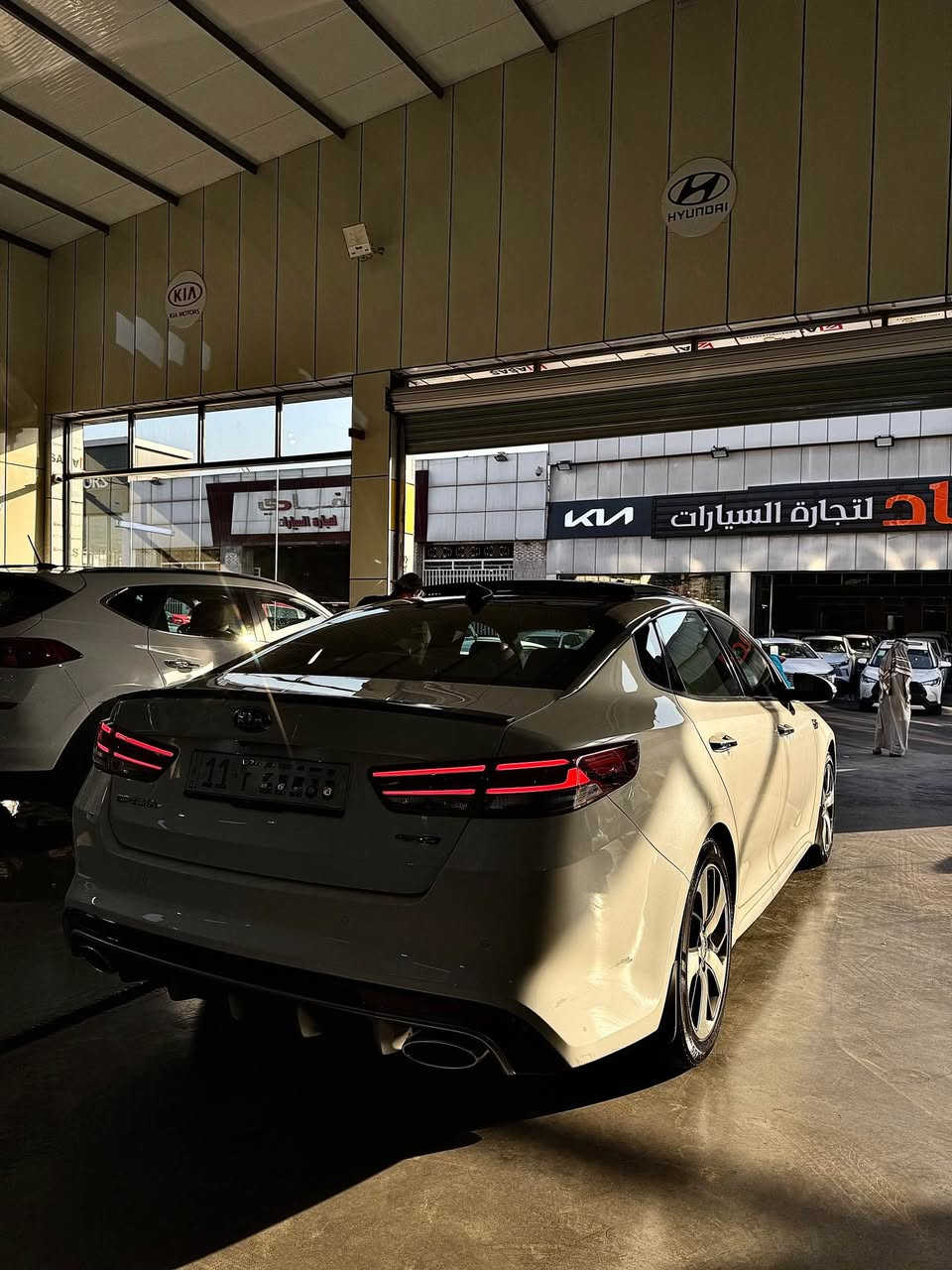 السلام عليكم👋🏻🤍
للبيع كيا اوبتيما 2016 جي تي لاين  خليجي 
السياره مكفوله كفاله عامه من الدعاميه للدعاميه كفاله 🔥🤍
السياره ماشيه 67KM الف فقط شرط بحاله الزيرو الوكاله
مواصفات: الفول ال جي تي لاين GTlien✈️
‏‎1_مكينة 2400🚘
‏‎2_  رقم بغداد تحويل مباشر✅
‏‎3_تبريد قطعتين منفصل ✅
‏‎4_بانوراما 3حركات ✅
‏‎5_ستيرن شكل رياضي sport ✅
‏‎6_تدفئة ستيرن ✅
‏‎7_شفتات تب ترونك كير عادي✅
‏‎8_تحكم ستيرن  ✅
‏‎9_كامرات ٤ مع GPSفعال✅
‏‎10_كشنات جلد لون عنابي اصلي ✅
‏‎11_كشنات كهرباء متحركة مع تخزين 2وضعية ميموري كشن✅
‏‎12_تدفئة وتبريد كشنات امامي تدفئة كشنات خلفي✅
‏‎13_حساس امامي خلفي ✅
‏‎14_زراك لايت✅
‏‎15_لد امامي خلفي ليزر✅
‏‎16_لايت زينون ناصي عالي متحرك مع حركة الستيرن واظهار النقطة العمياء ✅
‏‎17_رادار تنبيه عند اقتراب سيارة من الخلف والجوانب ✅
‏‎18_ايرباك عدد 8✅
‏‎19_انظمة قيادة  عدد 3 ايكو سبورت اعتيادي ✅
‏‎20_نظام ABS بريك ونظام ESP✅
‏‎21_دسكات عدد 4 رياضي جي تي ✅
‏‎22_وَيْل مشيف سبورت حجم 18 عدد 5 وحساس اطارات ✅
‏‎23_نظام AUTO HOLD نزول منحدرات✅
‏‎24_الصندوق نظام ذكي فتح الجنطة عند الاقتراب من السيارة ✅
‏‎25_شاشة 8 انج لمس notification ✅
‏‎26_بوصلة تحديد القبلة والخرائط وتحديد الموقع والملاحة✅
‏‎27_سماعات عدد 10 ✅
‏‎28_بلوتوث مع حساس الصوت اذا كان مرتفع عند الكلام ينخفض✅
‏‎29_نظام الصوت سستم harman/kardon ✅
‏‎مع سبوفر مضخم صوت عدد 2✅
‏‎30_هاند بريك بصمة كهرباء ✅
‏‎31_بردات خلفية اصلي✅
‏‎32_نظام شحن الهاتف لاسلكي وايرليس ✅
‏‎33_ضوء ابيض داخلي ✅
‏‎34_مري كهرباء شفط قلابة مع ضوء إشارة‎ الماسحات حساس تعمل عند الأمطار✅
سياره جديده وبحاله الوكاله 🔥♥️
_______________________________________________
موقعنه:بغداد الكرخ معارض البياع 
السعر:184💸💸وبي مجال👋🏻🤍
لاتصال والاستفسار: ***********   
                                                ☎️☎️         ☎️☎️ بغداد, العراق
