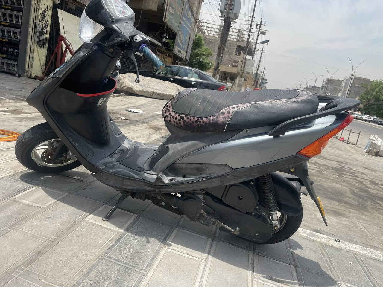 سلام عليكم ماكس 120 
الدراجه حلوه مرتبه وكاعده وناعمه بل مشي معدله فول خرسه كلشي شغال بيه سلف نص نكره هندر اصلن ماوصله كلشي كامل 

لايت زنون اشاير سكنات كلشي كامل السعر 350 قفل بدون عمله تجي وشوف بعينك إذا مو نفس الصور لا تاخذه  او مراوس بجهاز العنوان تقاطع درويش مراسله ماسنجر اورقم خابر 

***********
