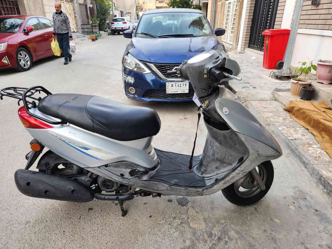 بريز ببغاء محرك برغي ممفتوح بيها صور موجوده وفديو موجود للدراجه 
السعر 950بيها مجال بسيط جماعه ال٨٠٠لاتتصل ولاتراسل 
***********
مكاني الحريه
