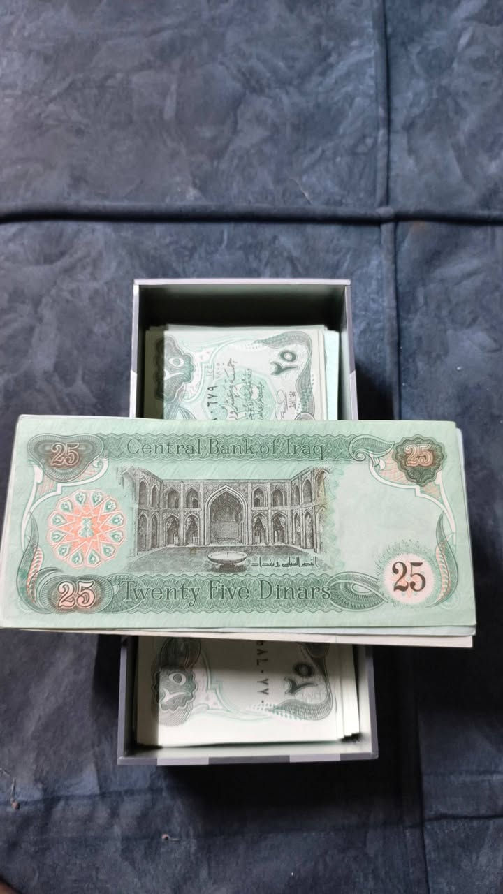 للبيع
ورق ال25 دينار 1990الخيول 
من فتره صدام حسين
يوجد ارقام مميزه وتسلسل نادر فيهم


**إذا كنت صاحب هذا الإعلان وتريد حذفه لأي سبب، رجاءا أرسل رسالة إلى الدعم الفني**