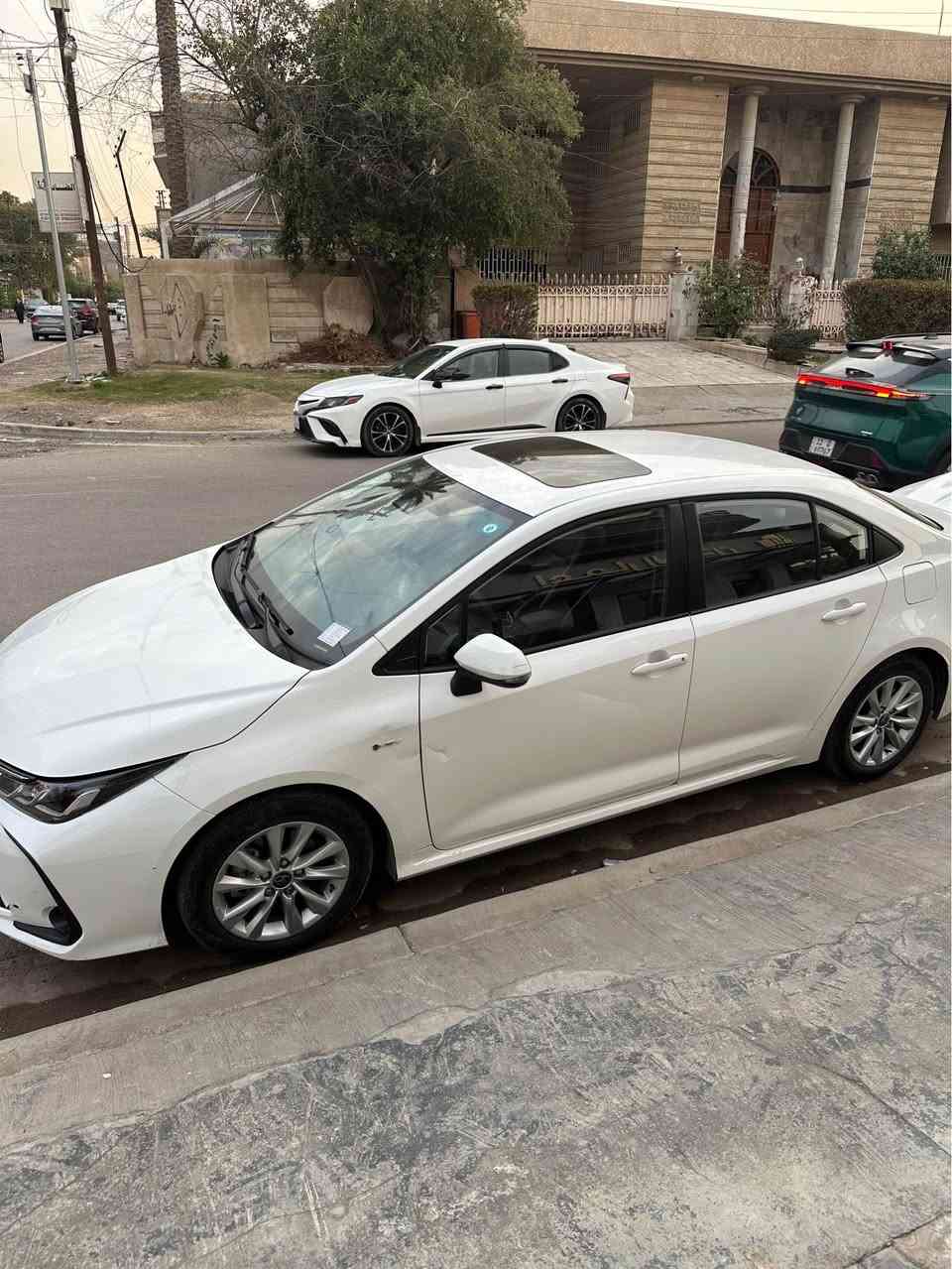 كورلا هايبرد 2025 
شكل الخليجي ( كفالة عامة )
كفالة من البارد و الصبغ 
ماشية 9  الف 
مواصفات السيارة
سلايد رووف 
رادار
 بصمه
دشبول ديجيتال 
كشنات جلد 
كاميرا دوارة  
تبريد شاشة
قطعتين تبريد
هاند بريك كهرباء 
نظام مانع الانزلاق 
اوتو هولد Auto Hold 
اشارة في المرايا الجانبية
بيه طخطخه بسيطه جدا باب السايق والصور موجوده بدون تعديل بارد 
السعر : 155 
العنوان : بغداد . المنصور  
للأستفسار :#*********** بغداد, العراق
