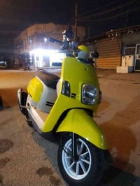 بوليس داخل كريمي صالصنه اصليه كلجات رياضي سعر ٦٥٠ وبيه مجال بسيط مكاني...