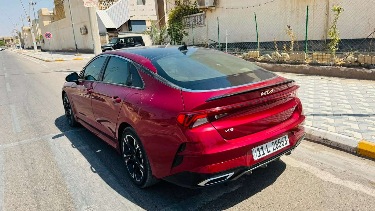 السلام عليكم

Kia.   K5   GT   LNE

مكفوووله من ضربه و صبغ و تبديل و تكحيل
فقط بارد اصبعين موضح بالصوره فقط

موديل 2024 

ماشيه   16 الف ميل فقطط اخت الزيرو

مواصفات

شاشه 
كامره

لايت عدسات4
بصمه تشغيل عن بعد

رادار امامي

رادار خلفي

رادار جانبي

لد امامي خلفي

حساس امامي خلفي

ويل كب 18

توقف ذاتي 

قياده ذاتيه

تنبيه خروج عن المسار

تحديد مسار 

فول تحكم ستيرن

داخل  جلد

تبريد  شاشه بيانو لمس

ترحيب عند الاقتراب

صندوق ذكي

تشغيل عن بعد

محرك 1،6✈️تيربو

كامره دواره وبعد بيها مواصفات 
بغداد معوقين شرعيها بالناصريه يسوي وكايل

سعر 173 $

***********
