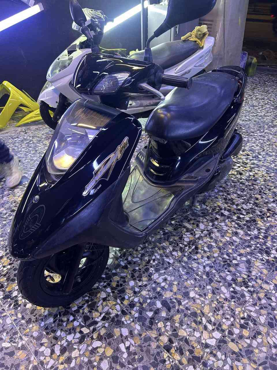 بريز نوزل خطين كفاله عامه كفر ومكينه مكاني الشعب شارع الصحه *********** سعرها 850 وبيها مجال
