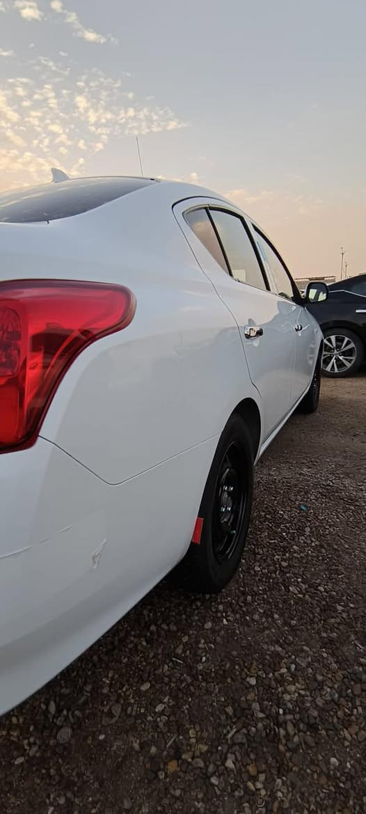 السلام عليكم نيسان سني هندي بليته الزركه موديل 23 ماشيه 40 الف بيها قطتعتين رش دبي رقم مميز أربيل عنوان بصره الجبيله سياره جاهزه من كلشي وبالعافيه ع الياخذها  ***********
