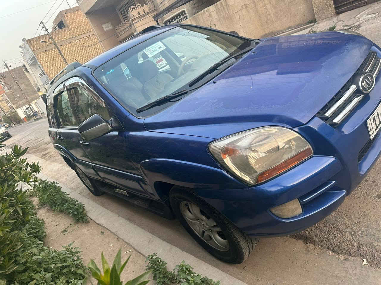 كية سبورتج 2008 رقم بغداد بسمي تحويل ثاني يوم هزه لوحات كله جديد سياره مكبنه كير كفاله بيها صبغ اقل الاحزام بدون داخل خليجي مكينه 2000 دوش  بيع سريع السعر 83 وبيها مجال مكان السياره بغداد حي الجهاد ***********
