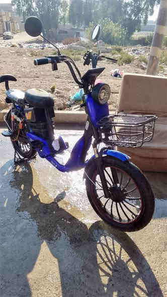 سلام عليكم ماطور شحن جديد باتريات جدد كله شغال ما يعوزه برغي السعر 170 ***********
