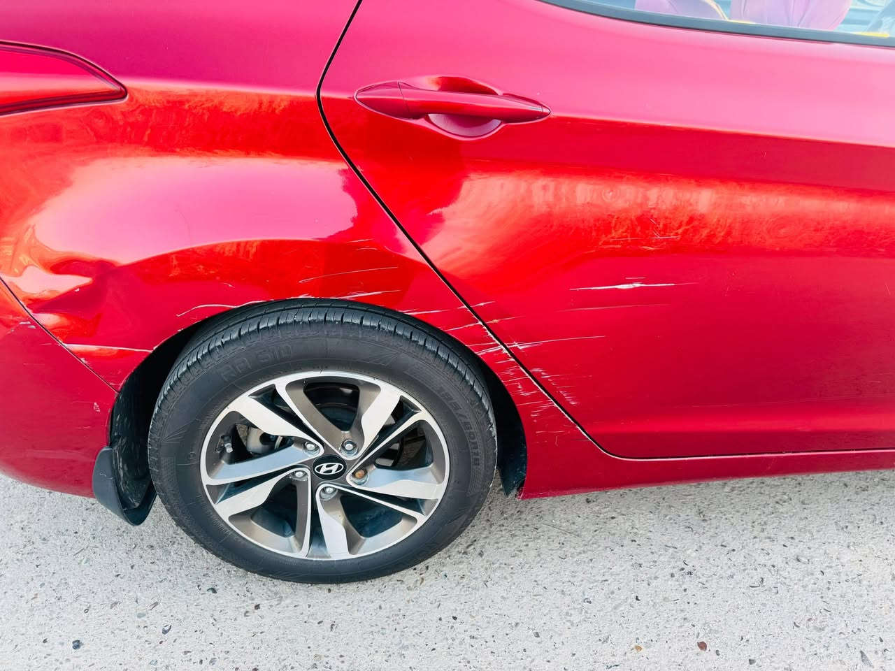 السلام عليكم النترا 2013 خليجي رقم اربيل شرط التحويل
كير محرك صدر مكفولات تخم تاير جديد محرك 1800 فتحة بصمة فول مواصفات تبريد ثلج تدفئة نار سيارة جاهزة من كلشي ترايك للبصرة بيها صبغ الباب الخلف السائق وربع الجاملق الخلفي سيارة جديدة وكاعدة العنوان صلاح الدين قضاء بلد 
للإستفسار ***********
***********
السعر:105 وبيها مجال بسيط
