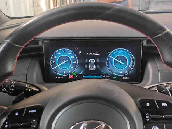 سلام عليكم توسان N هايبرد موديل 2024السياره بدون صبغ وبدون يرباك دعاميه نفس الون وجاملغ تعديل عل بارد  السياره فول  بنرامه  الكير بيانو دشبول ملون رياضي رادارات خليفي اميامي فول السياره500 ,22 
رقم الهاتف ***********
الموقع بغداد الحريه
