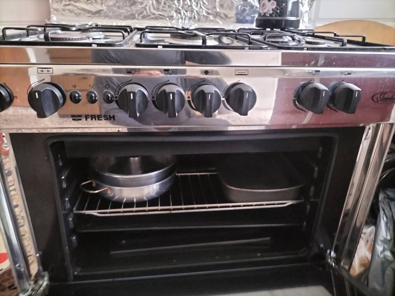 طباخ اصلي مستخدم قليل للبيع ***********
