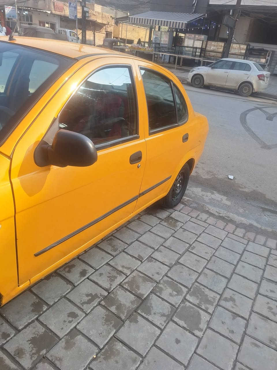 السلام عليكم طيبة ٢٠١٨ بسمي كير محرك تبريد دوشمه تايرات دبلات صدر خير من الله بيها صبغ جاملق الامامي الايسر والبنيد وداير الخلفي والدوسه مطخوخه على حطتها مكانها بغداد الامين ٢ للاتصال *********** السعر ٤٥ دواخل وشواصي خير من الله لاطخه بيهن ولا خياس ولافطر
