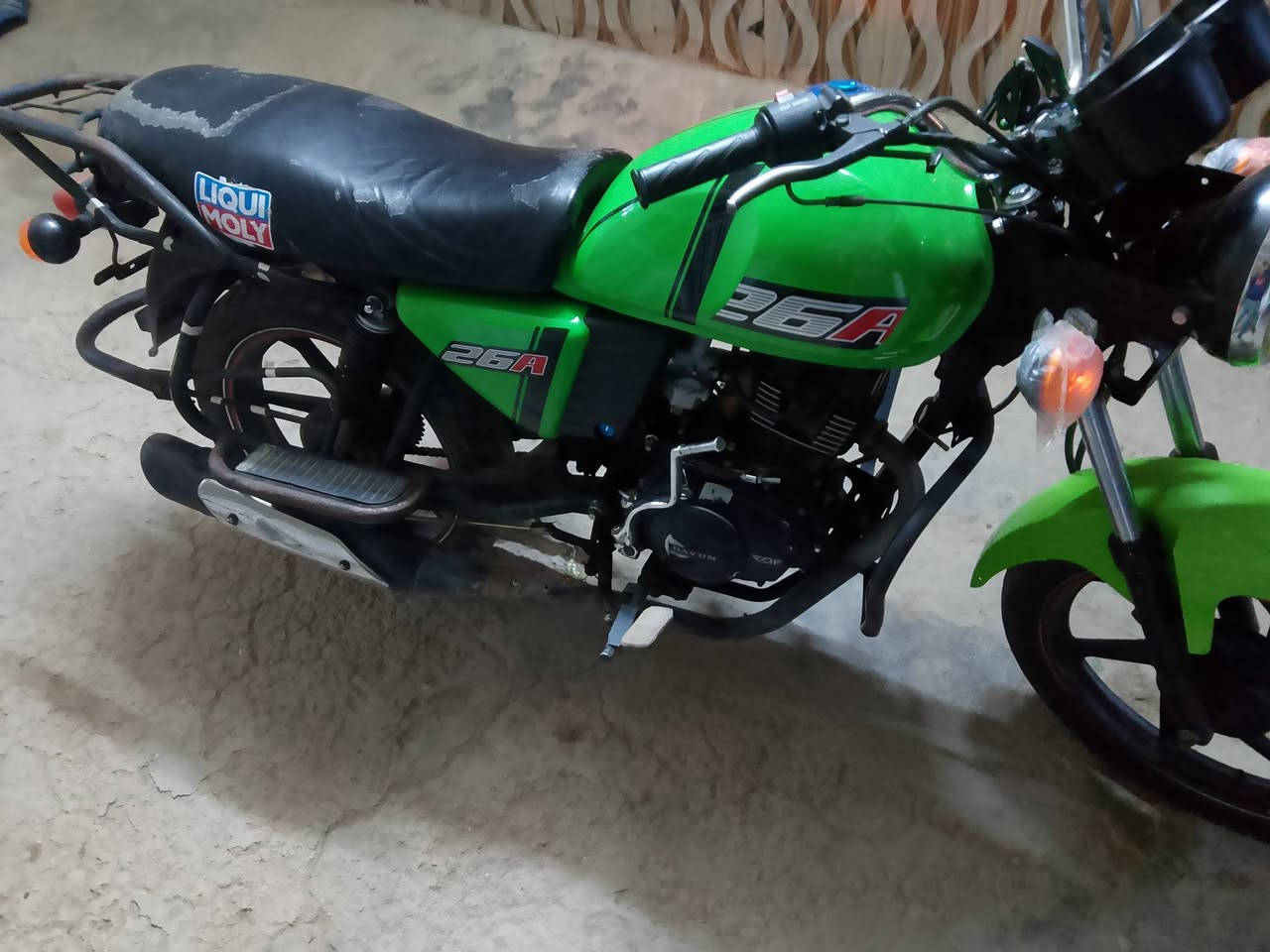 دراجه للبيع موديل 21
كلك مكفوله من السرقه السعر 900 او بيها مجال 
رقم الهاتف ***********
