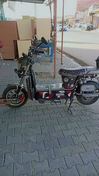 ماطور شحن بطاريات جديده علفحص السعر 500وبي مجال الرقم 07800175797