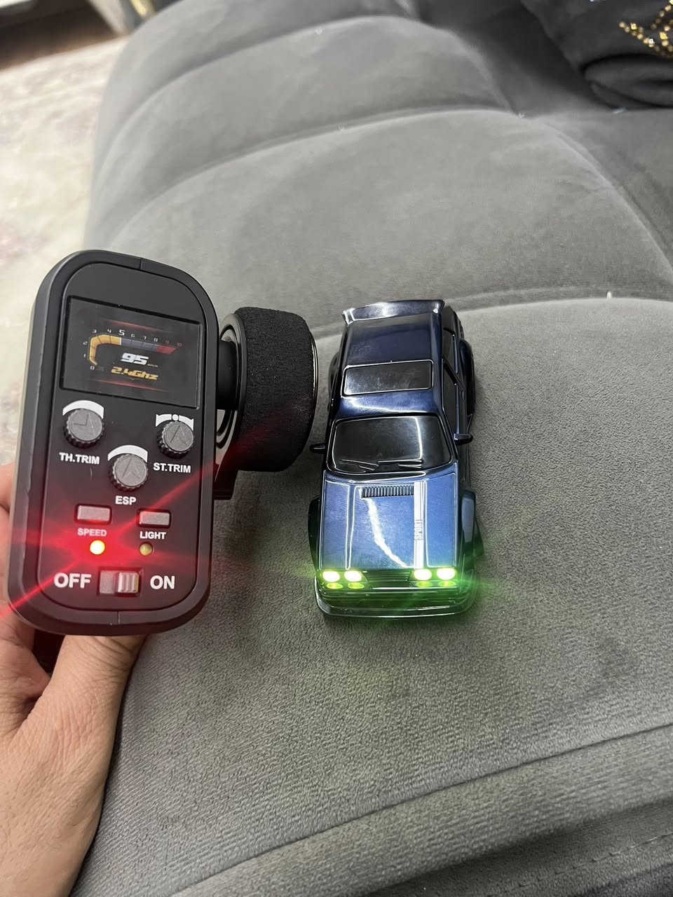 جديد سيستم جايرو
١.٤٣ درفت 
موجود


**إذا كنت صاحب هذا الإعلان وتريد حذفه لأي سبب، رجاءا أرسل رسالة إلى الدعم الفني**