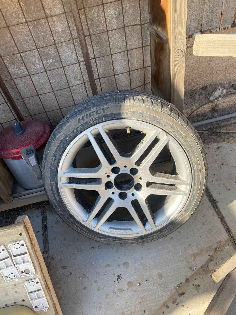 ويل مارسدس للبيع 
***********
