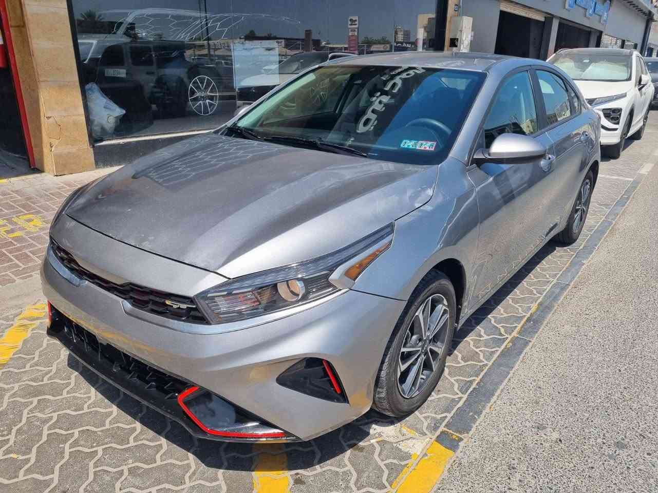 السلام عليكم
كيا فورتي 2024 سمنتي ميتالك بدون صبغ ولاتبديل
2024 KIA Forte, LXS
2.0L I-4 DOHC, VVT, 147HP
وارد أمريكي حديث الوصول ، الارباكات كلهن سليمة (تم تبديل ارباك السكان نظامي) ، رقم بغداد ، اللون فضي غامق (سمنتي ميتالاك) ، محرك 2000 دوش ، لاياتات ليد ، كامرة خلفية ،  الحادث كما موضح بل الصور، ضربة خفيفة  ، بدون تبديل ولا صبغ (ما عدى الدعامية) ، تصليح بارد للبونيد والجاملغ ، ماشية تقريبا 31 الف ميل 
السعر 168 ورقة مع الرقم وبيها مجال 
السعر 155 ورقة بدون رقم مع الكمرك والتخليص
السعر 133 ورقة على كتاب الشهداء بدون تخليص واصلة سفوان

بغداد 
رقم الهاتف ***********
جميع التفاصيل والعروض في موقعنا الالكتروني
https://baghdadautos.com/
