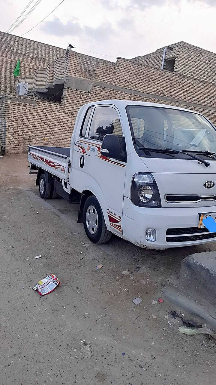 السلام عليكم كيه موديل2020 مكينه2700 سياره بلاديه
سنويه 27 تحويل ثاني يوم   مكفوله كفاله عامه الرقم  ميسان مكان ميسان ***********
