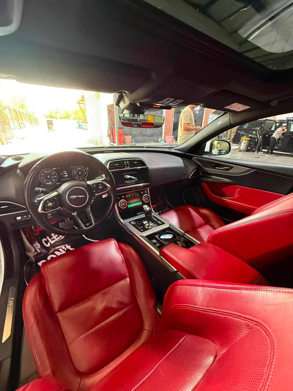 جكور 2020 XE صالون سبورت بلص رقم بغداد باسمي سنوية جديدة فول مواصفات  ماشية 65الف خليجية وكالة سرداد سيرفس جديد تخم تاير جديد السياره جاهزه من جميع النواحي مكان السيارة بغداد
***********
