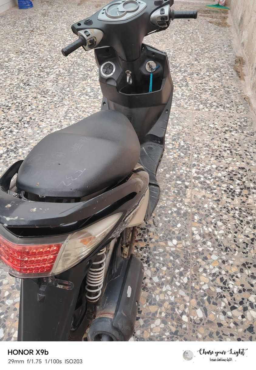 السلام عليكم دراجة سكنس فحل كابريتر اوراقها كاملة شغالة كلهة السعر 650 وبيها مجال *********** مدينة الصدر حيطارق الوسط
