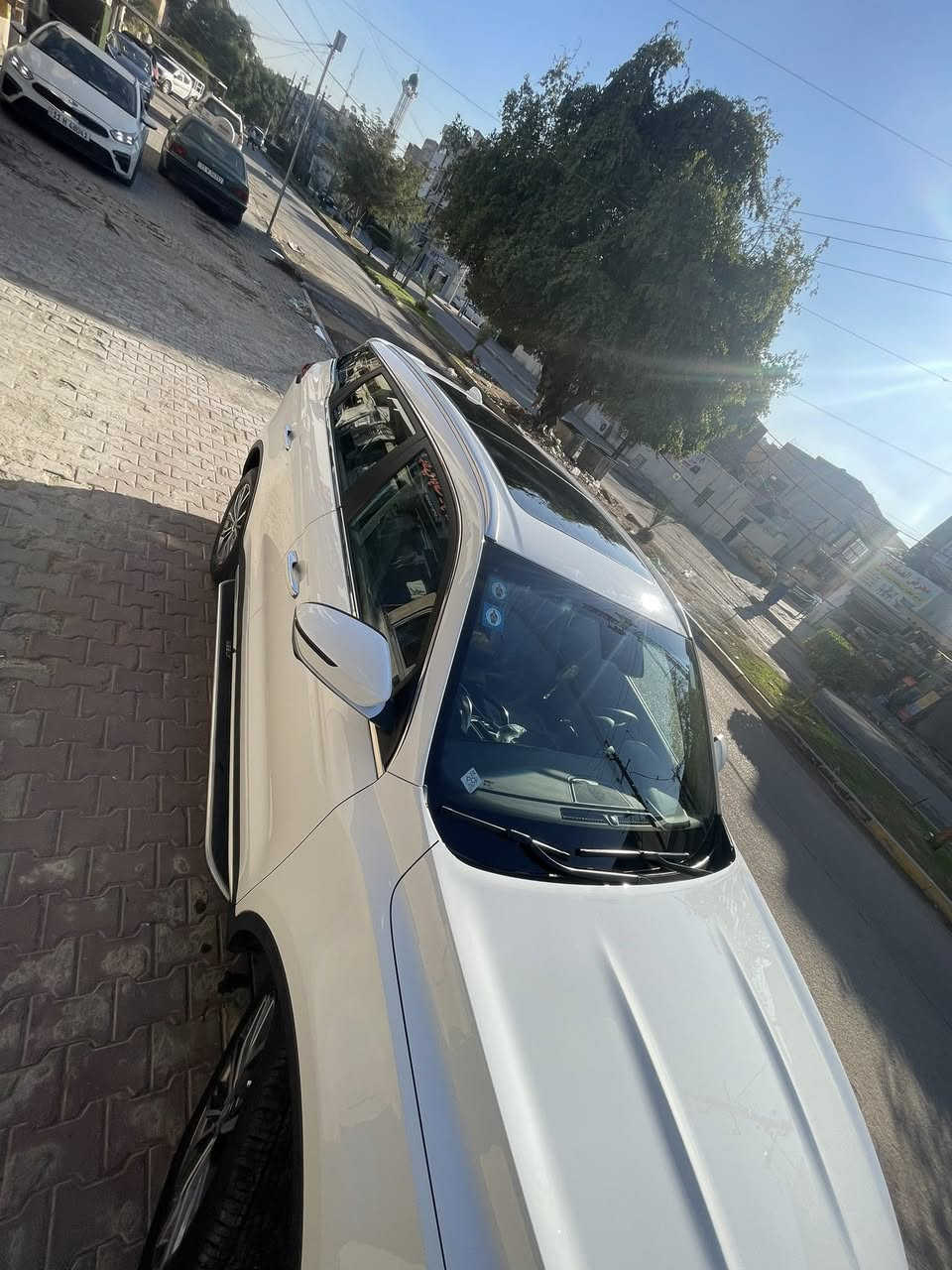 سلام عليكم عدي سياره جيلي ازكاره موديل 2023. كير ومحرك مالها فولفو السياره  مال شركه.  سياره. كارتون كلها جديد ماشيه 10 تالاف تحويل ثاني يوم سياره. كلشي بيها كامرات 360 درجه داير ميدور سياره حساسات اعلى فئه هاي سياره محركه 1500تيربو  بانوراما كلها جام تبريد قطعتين دبل اكزوز صالنصه ثلاجه بيها هواي مواصفات بسياره ردارات جام كهرباء كليته ماكو شي مابيها السياره الله شاهد سعرها 22 مليون الف وبيها مجال السياره  10تالف زيرو سياره *********** وهاذ رقمي بيها مجال. انشالله  ومكفوله سياره
