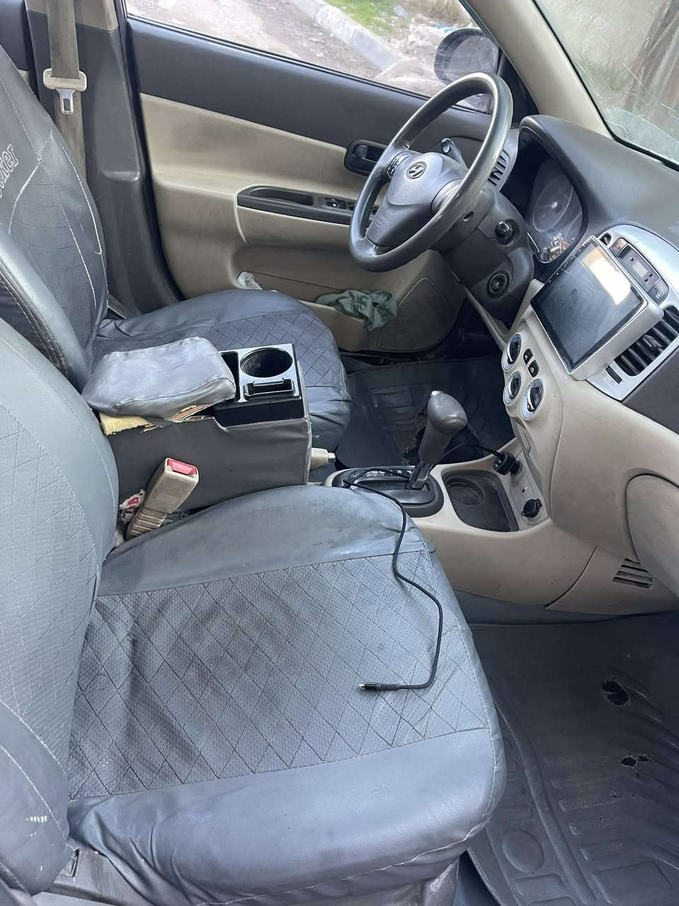 اكسنت ٢٠٠٩  ب٨٠رقمي ***********
