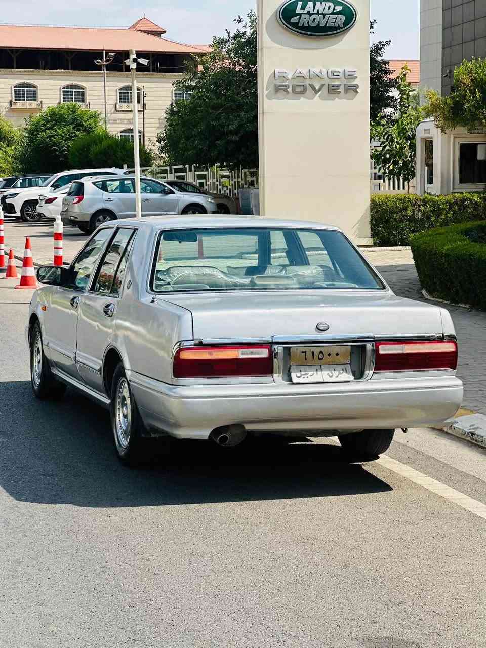 نيسان سدريك، 2001  
تبريد وي سويج ثلج /بشرط
رقم أربيل تحويل مباشرة 
كيروو محرك و اكسل لوك
داخل فورميكا
قفل المركزي 
سيدي ئوكس بلووتوز
كهربايات كامل شغال
اربع جام كاهرباي
داخل البيجي 
حجمة جمالة
الداخل علي وضع شركة
تخم تاير و حدادية لوك جديدة 
صدر امام و خلف جديدة بشرط
تحويل/الغرامات/الكص/ الكفالة بشرط
ملاحظة للجميع :- سيارة رقم اصولي مو مال دولة و مال الرفاق ومفحوصة حاسيبة بغداد العامة .
سعر : 42 ورقة بي مجال شوية ان شاءالله 
سيارة خير من الله اي نقص مابيها دينار 
مكان السيارة اربيل داخل اربيل 
رقم تليفون صاحب *********** 
للأستفسار اكثر تعال خاص او فقط خابر واتساب .
