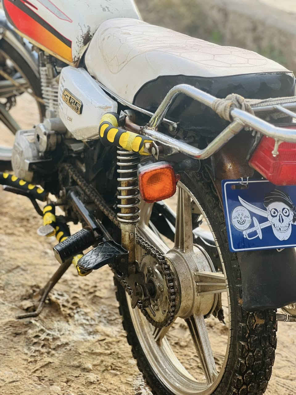 سلام عليكم مطور سيفان للبيع 19السعر250 وبي مجال لطيبين ***********
